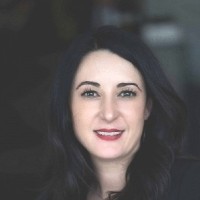 Riana Vanstaden Headshot